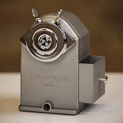 Caran d'Ache oštrilo, metalno