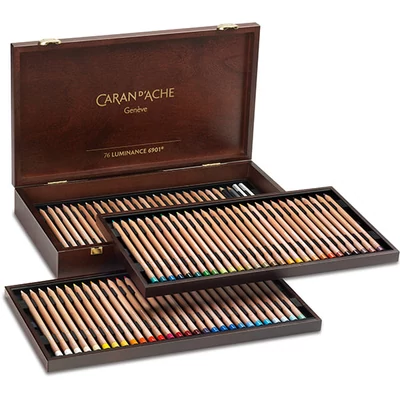 Caran d'Ache Luminance 6901 set olovaka u boji - 76 boja, 80 kom + pribor, drvena kutija